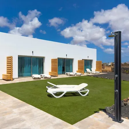 Lola Family Lajares Irent Fuerteventura