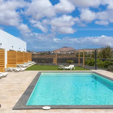 Lola Family Lajares Irent Fuerteventura Apartament *