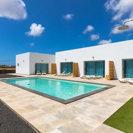 Lola Family Lajares Irent Fuerteventura La Oliva