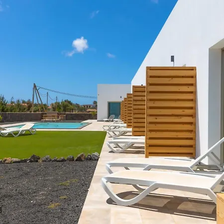 Lola Family Lajares Irent Fuerteventura La Oliva