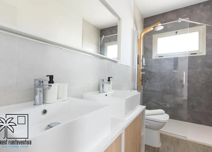 Lola Family Lajares Irent Fuerteventura